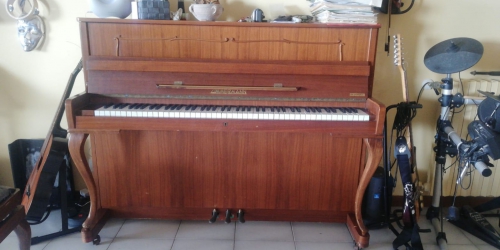 PIANOFORTE MARCA ZIMMERMANN