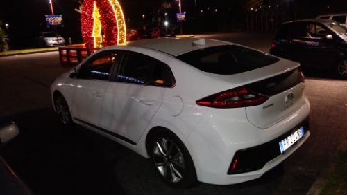 Vendo HIUNDAY IONIQ ibrida